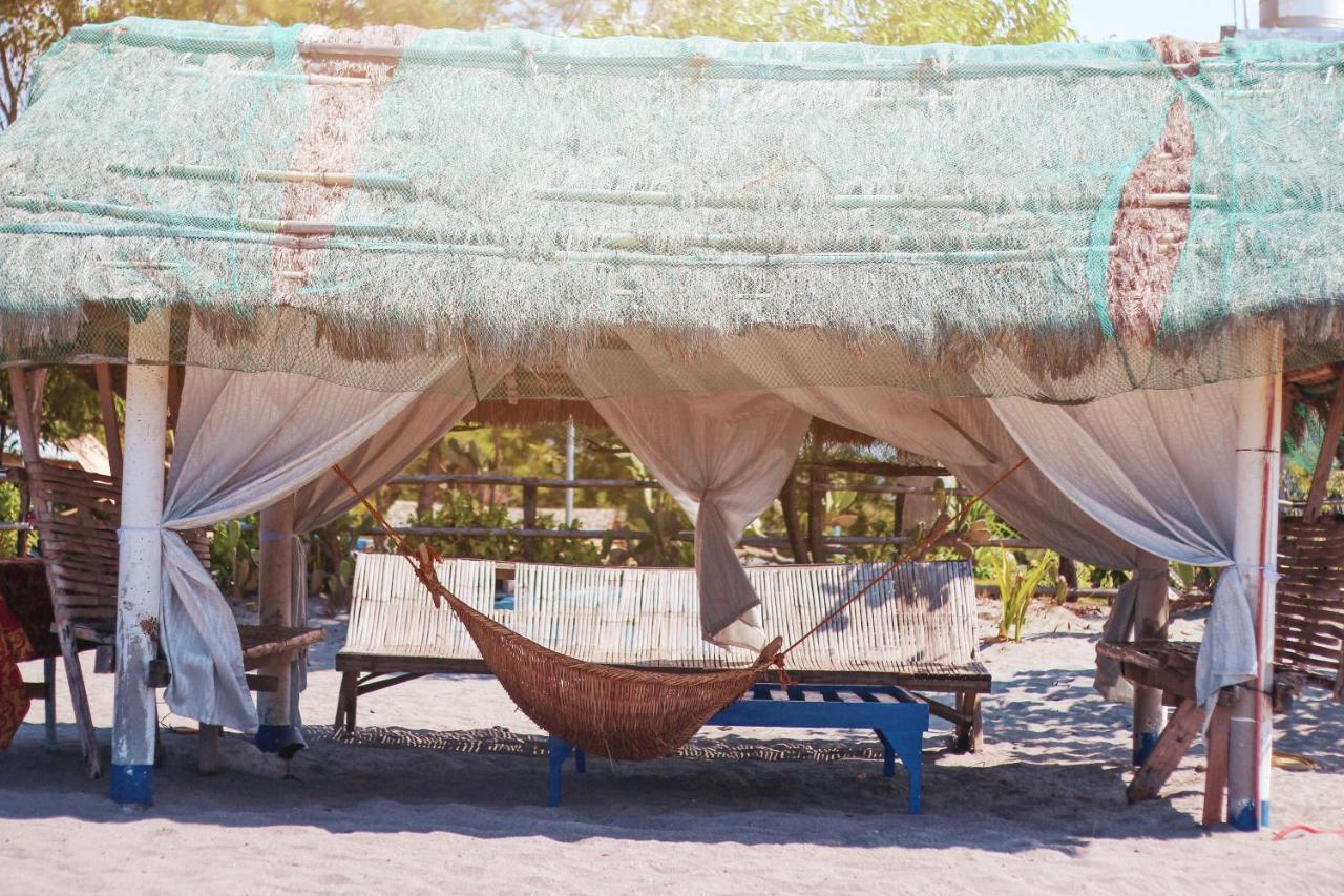 Club Monet Beachfront Resort By Cocotel Cabangan 외부 사진
