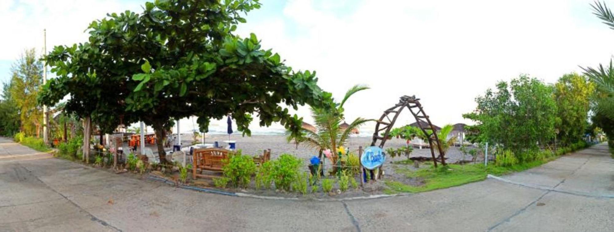Club Monet Beachfront Resort By Cocotel Cabangan 외부 사진