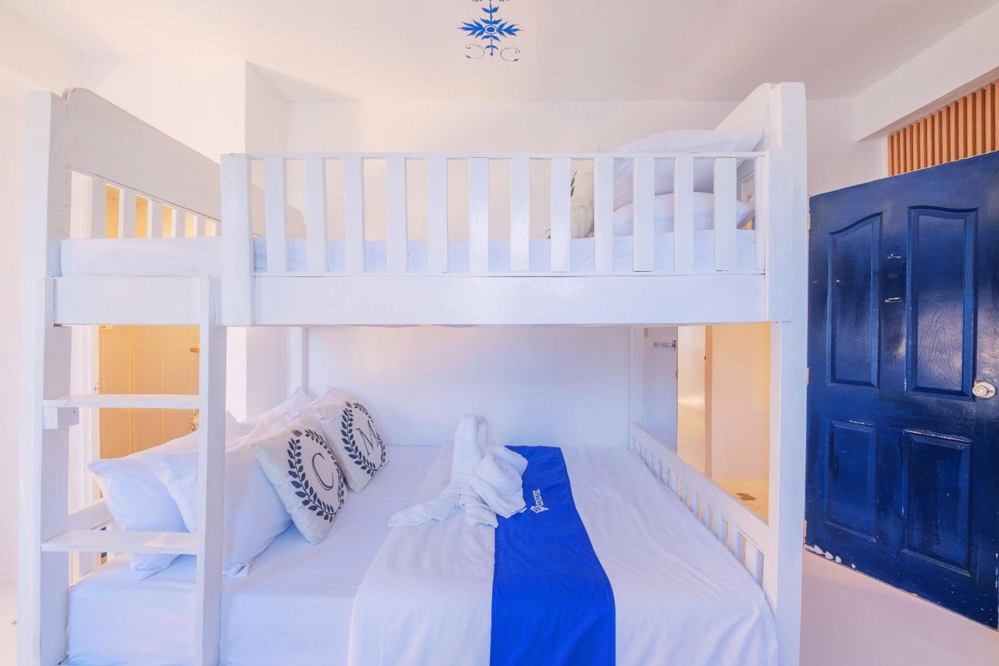 Club Monet Beachfront Resort By Cocotel Cabangan 객실 사진