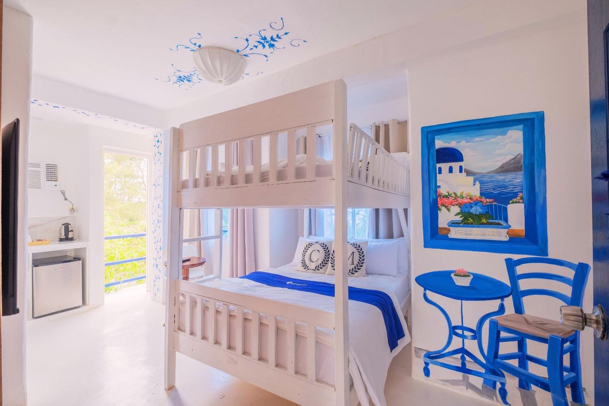 Club Monet Beachfront Resort By Cocotel Cabangan 객실 사진