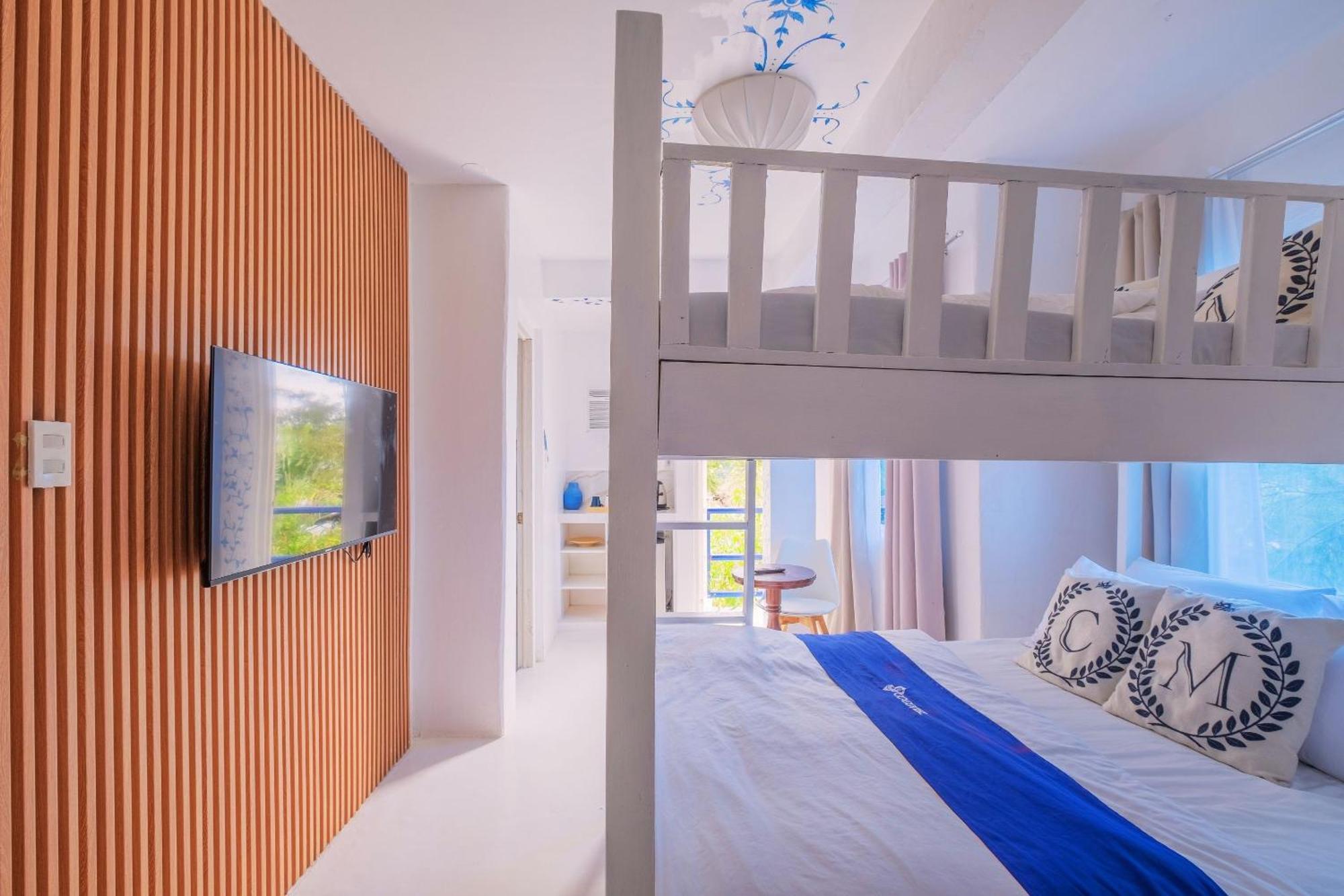 Club Monet Beachfront Resort By Cocotel Cabangan 객실 사진