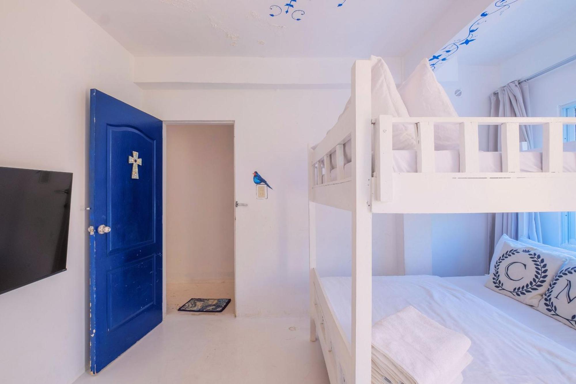 Club Monet Beachfront Resort By Cocotel Cabangan 객실 사진