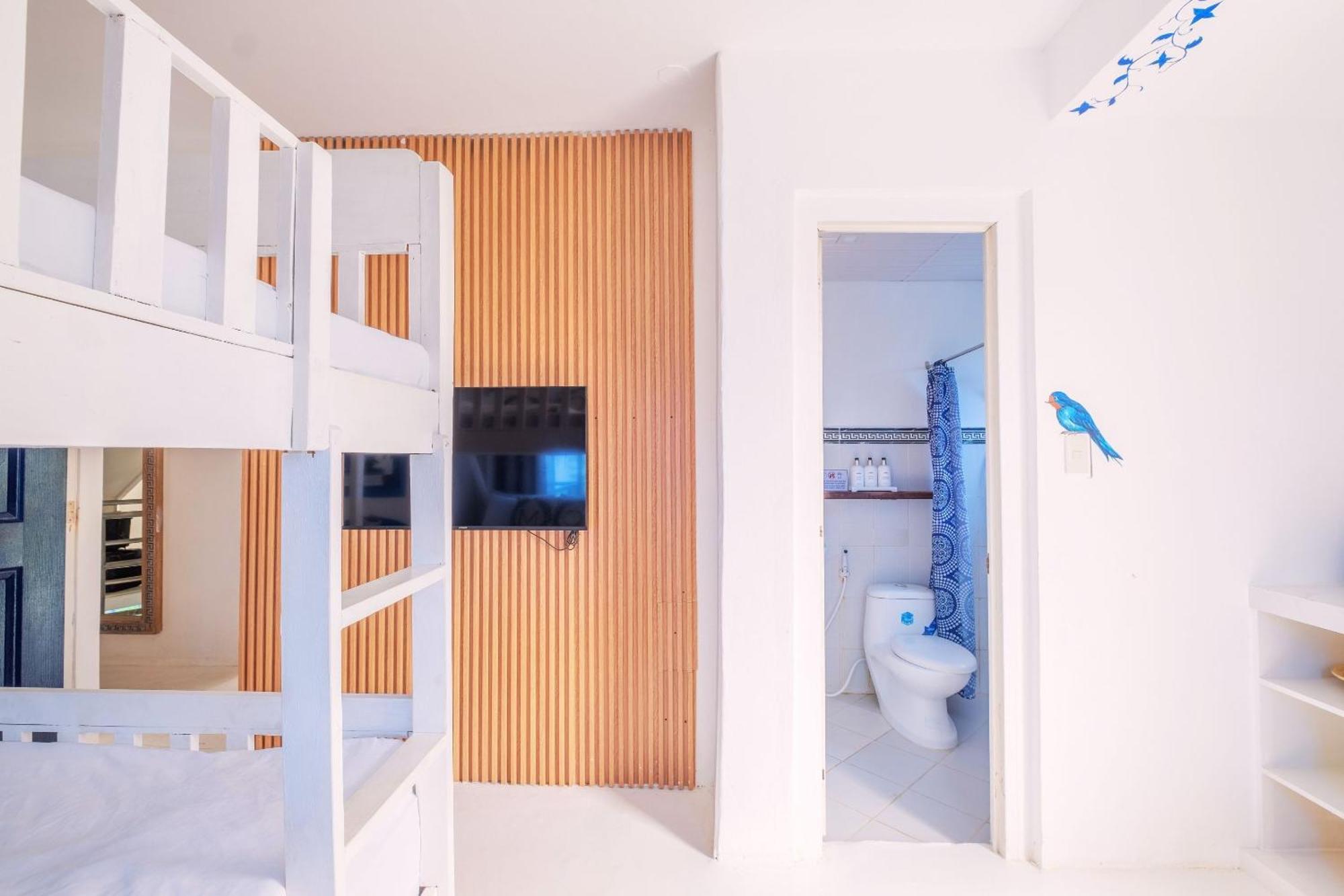 Club Monet Beachfront Resort By Cocotel Cabangan 객실 사진